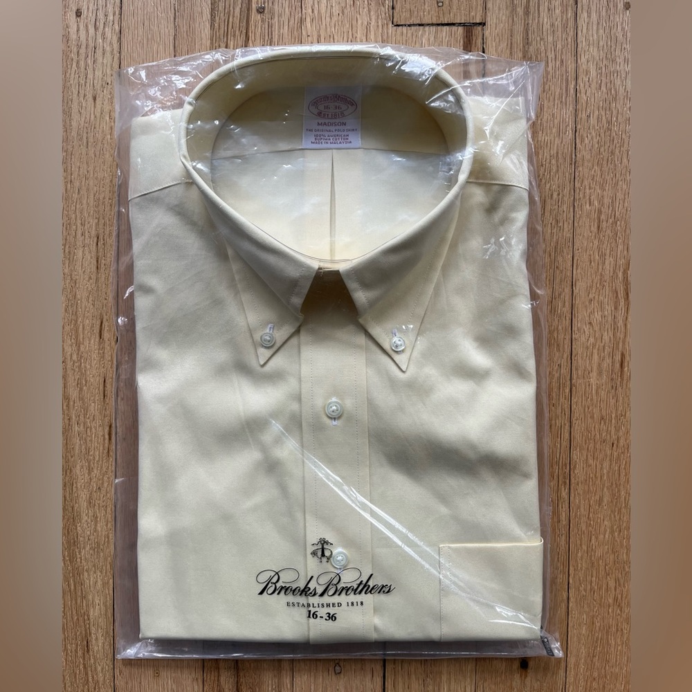 Yellow Brooks Brothers Madison (Relaxed fit) dress shirt size 16-36